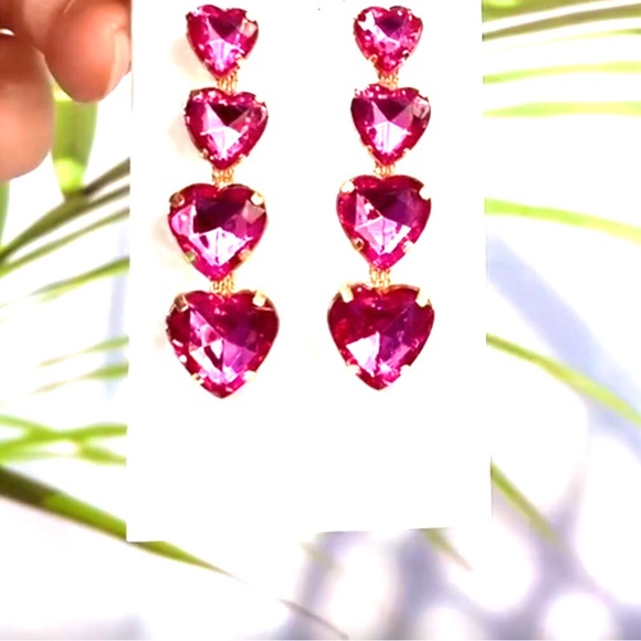 Love Me Do, Earrings - Picture 2 of 3